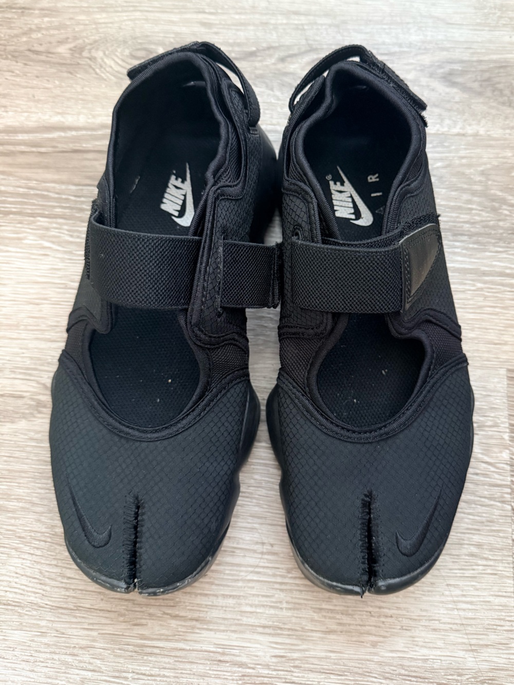 Nike Women Air Rift Black Shoes / Sandals